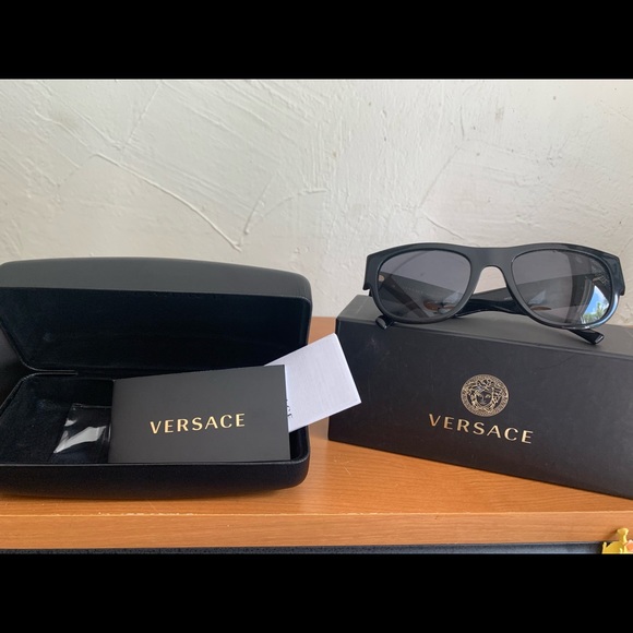 Brand new Versace Sunglasses main image 10